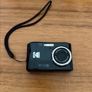 Kodak Black Compact Digital Camera